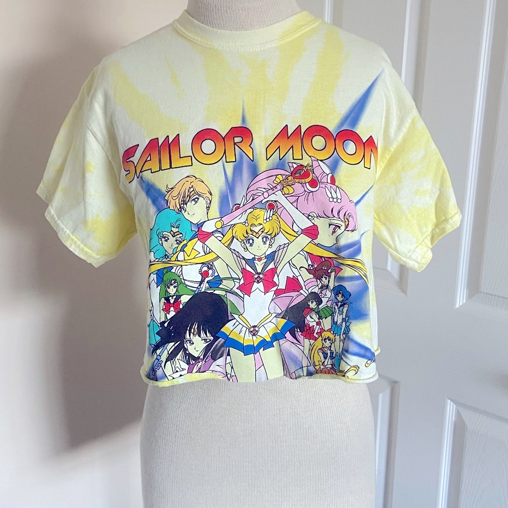 90’s Sailor Moon Tie Dye Crop Top 🌙✨